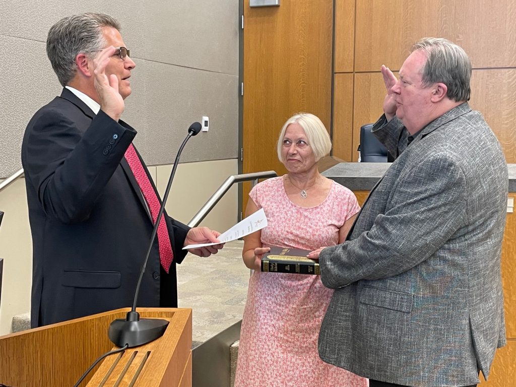 New City of Council Members Sworn In Hello